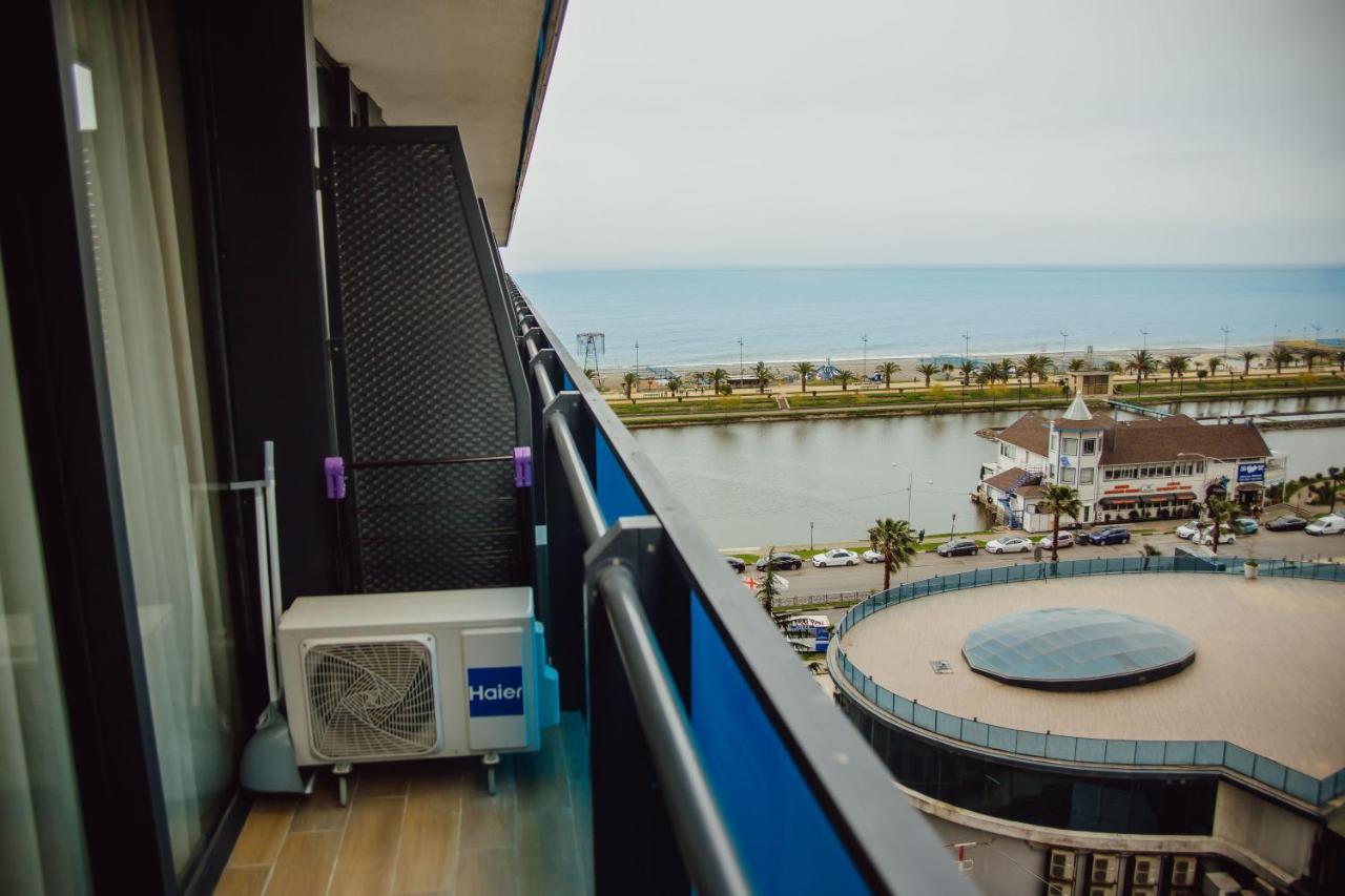 Premium Aparthotel With Sea View Batumi Exterior photo