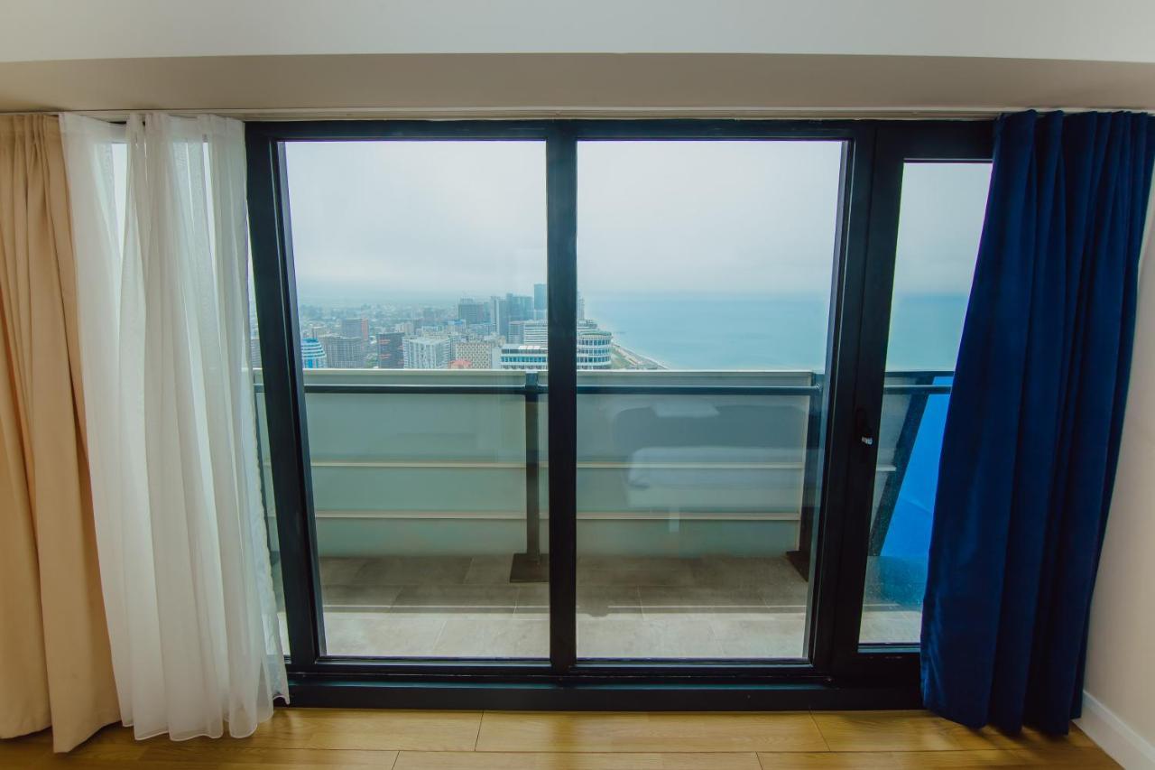 Premium Aparthotel With Sea View Batumi Exterior photo