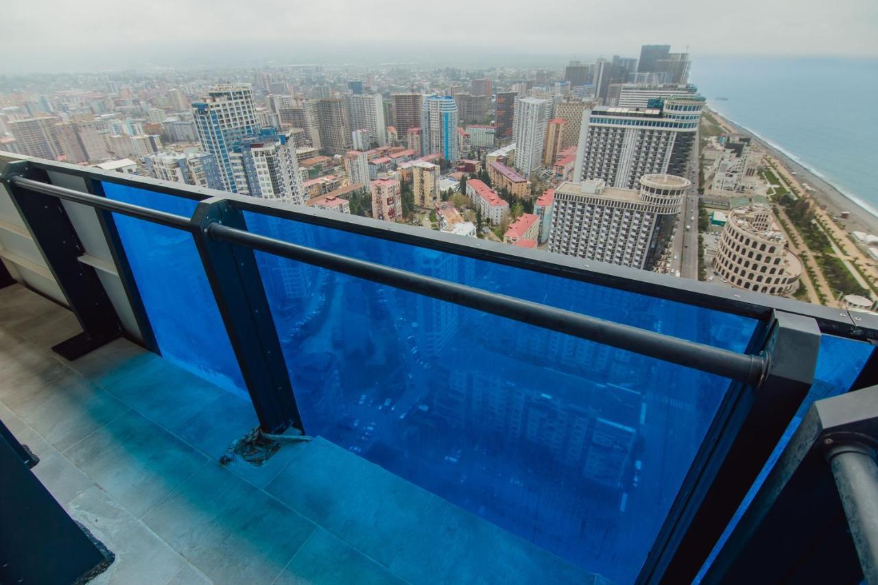 Premium Aparthotel With Sea View Batumi Exterior photo