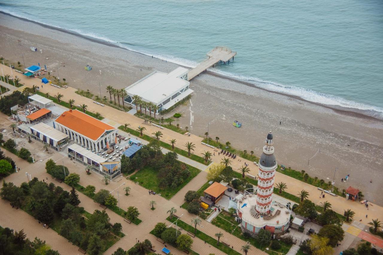 Premium Aparthotel With Sea View Batumi Exterior photo