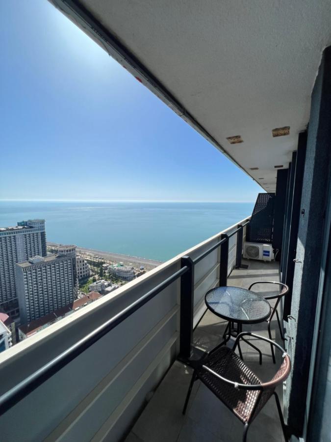 Premium Aparthotel With Sea View Batumi Exterior photo